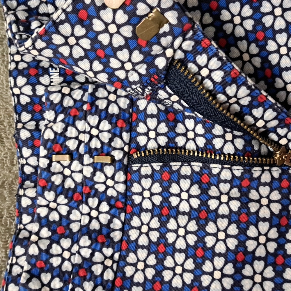 GAP size 2 shorts flower print - Picture 3 of 5